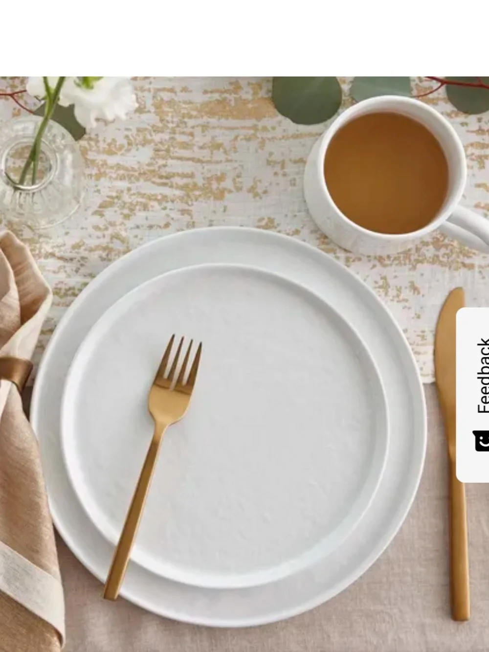 Sur La Table Gold Splatter Runner & Napkin Set (8).